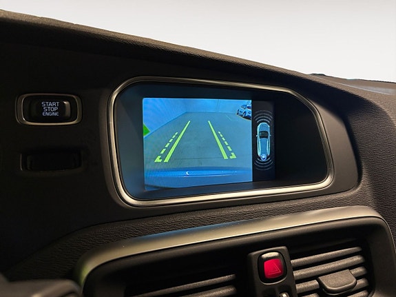 Volvo V40 Cross Country 17 of 24