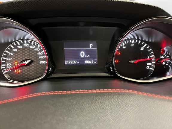 Peugeot 308 14 of 19