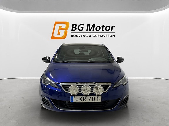 Peugeot 308 2 of 19