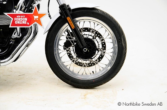 Moto Guzzi V7 850 0.85 V-Twin Special Euro 5 6 of 11