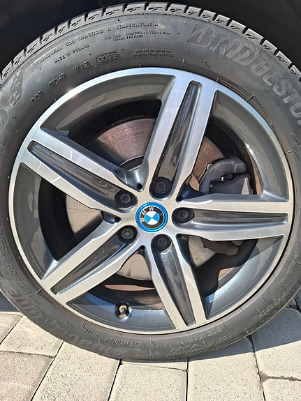 BMW 225xe 12 of 12