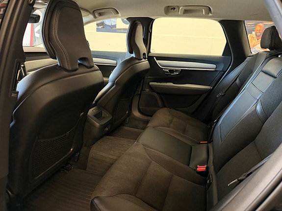 Volvo V90 11 of 17