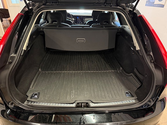 Volvo V90 13 of 17