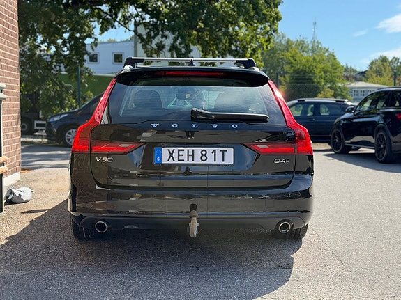 Volvo V90 4 of 17