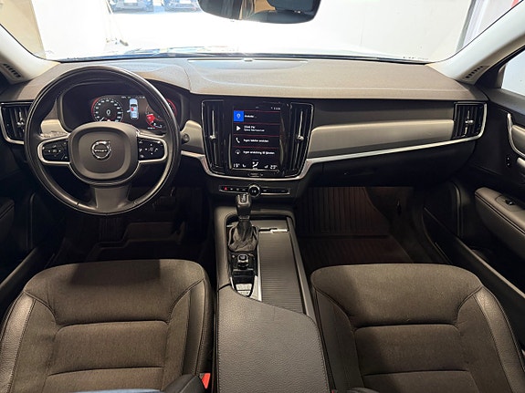 Volvo V90 9 of 17
