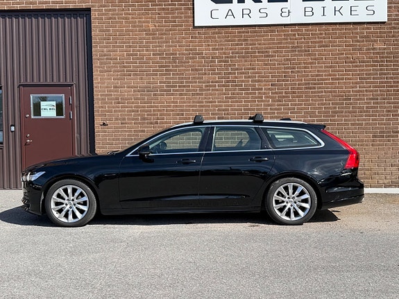 Volvo V90 2 of 17