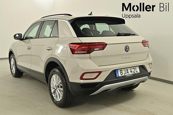 Volkswagen T-Roc 8 of 13