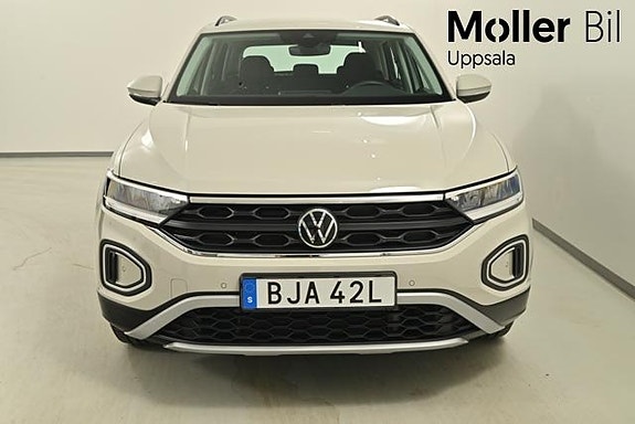 Volkswagen T-Roc 3 of 13