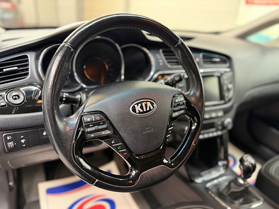 Kia Ceed 9 of 30
