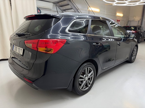 Kia Ceed 4 of 30