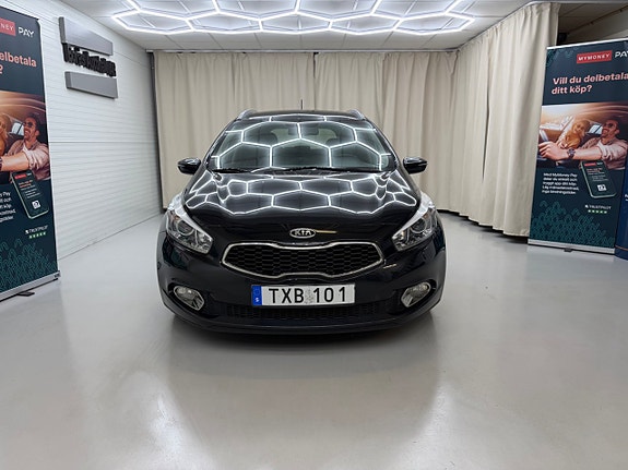 Kia Ceed 2 of 30