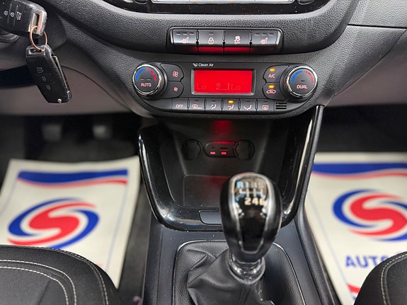 Kia Ceed 25 of 30
