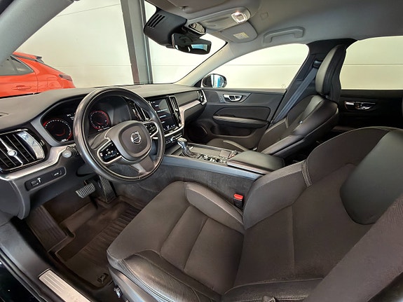Volvo V60 5 of 17