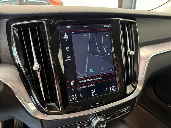 Volvo V60 8 of 17