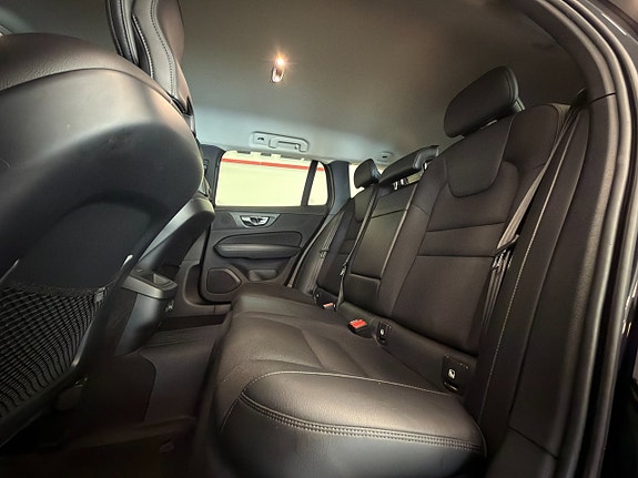 Volvo V60 12 of 17