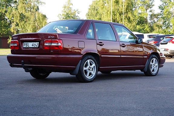 Volvo S70 2 of 27
