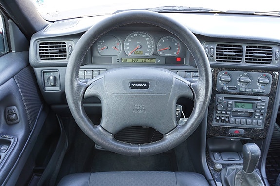 Volvo S70 13 of 27