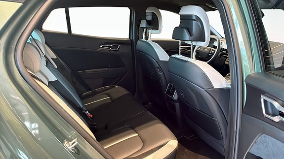 Kia Sportage 11 of 17