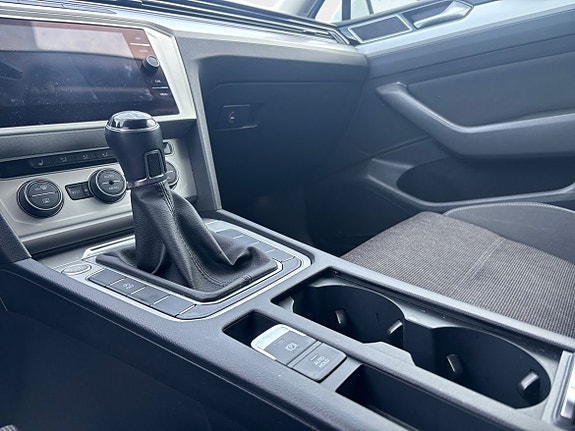 Volkswagen Passat 9 of 9