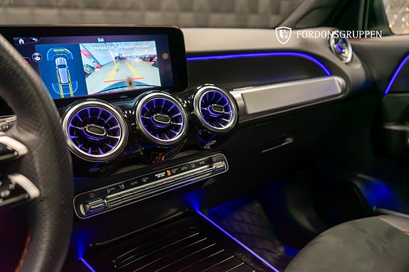 Mercedes-Benz GLB220 d 24 of 26