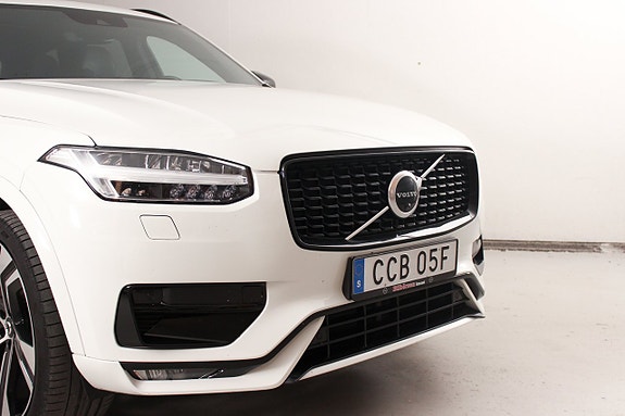 Volvo XC90 4 of 21
