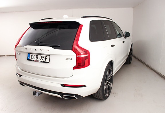 Volvo XC90 10 of 21