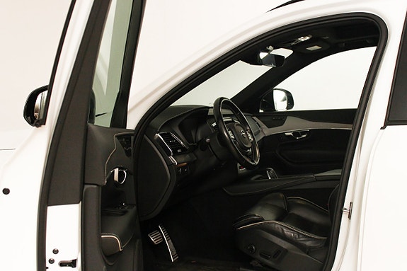 Volvo XC90 12 of 21