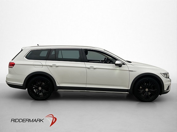 Volkswagen Passat Alltrack 9 of 30
