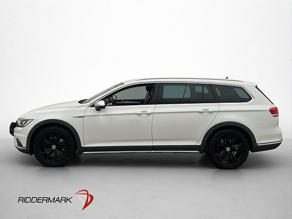 Volkswagen Passat Alltrack 4 of 30