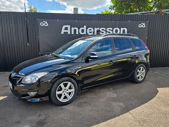 Hyundai i30 2 of 11