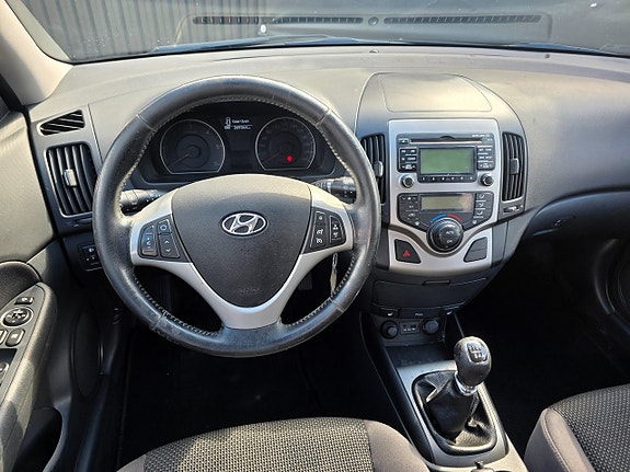 Hyundai i30 6 of 11