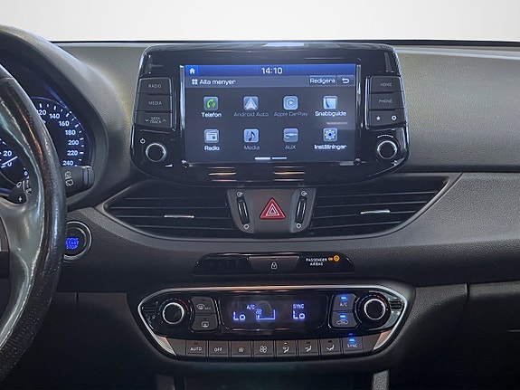 Hyundai i30 10 of 16