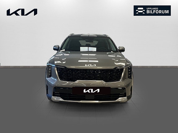 Kia Sorento 2 of 20