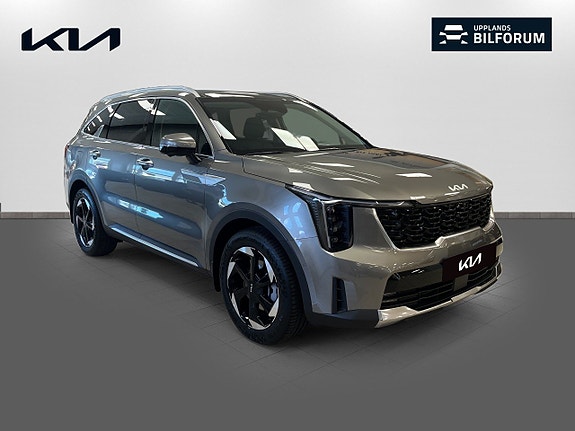 Kia Sorento 3 of 20
