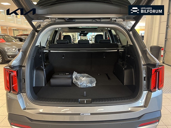 Kia Sorento 13 of 20