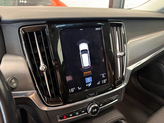Volvo V90 9 of 15