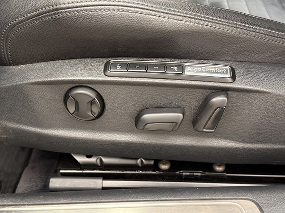 Volkswagen Passat 18 of 29