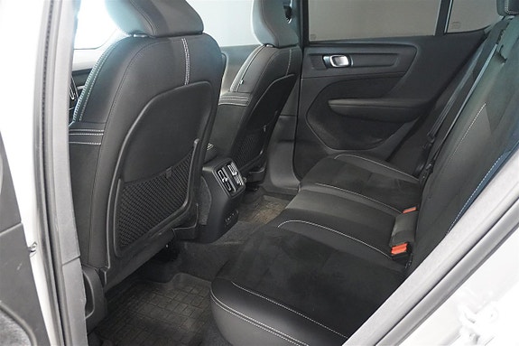 Volvo C40 8 of 17