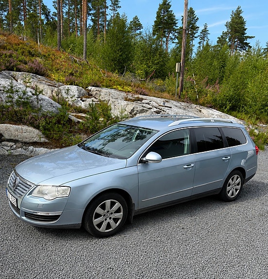 Volkswagen Passat 4 of 4