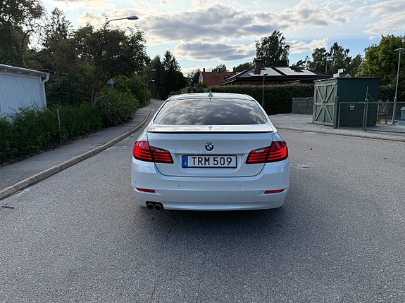 BMW 520d 5 of 12