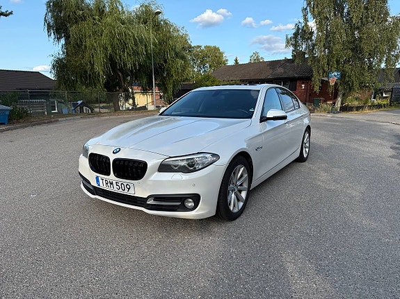 BMW 520d 2 of 12