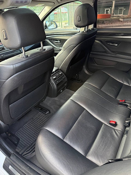 BMW 520d 12 of 12