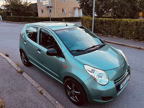Suzuki Alto 3 of 22