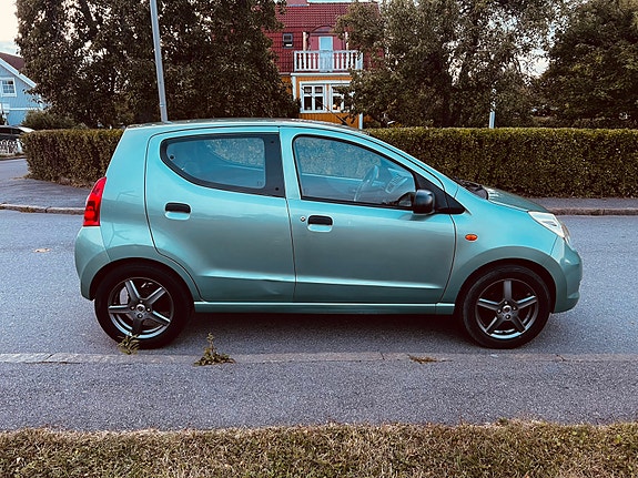 Suzuki Alto 4 of 22