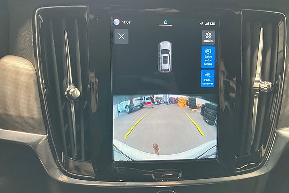 Volvo V90 16 of 27
