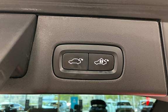 Volvo V90 22 of 27