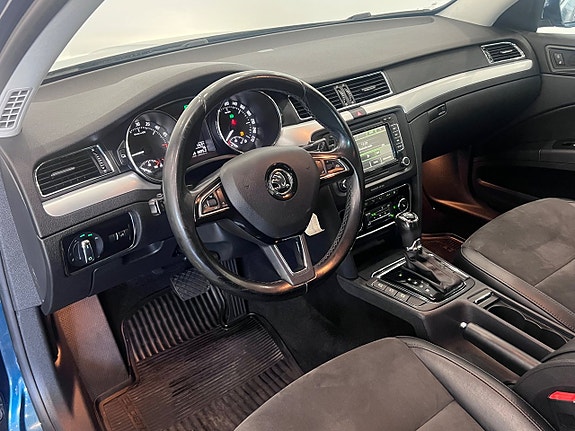 Skoda Superb 16 of 25