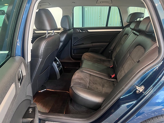 Skoda Superb 7 of 25