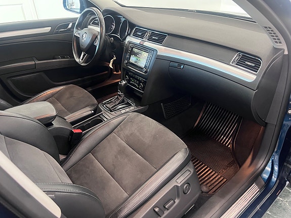 Skoda Superb 13 of 25