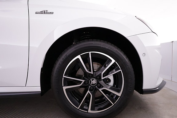 Skoda Fabia 7 of 19
